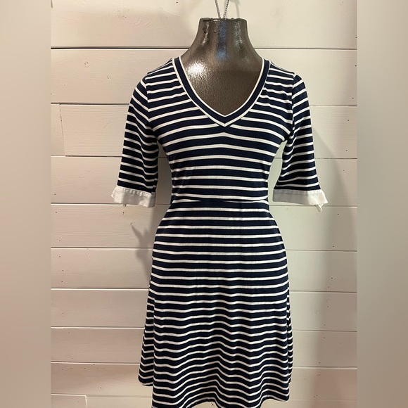 🤍ONZE MONTRÉAL – Navy & White Striped Dress – Size S - Picture 2 of 10